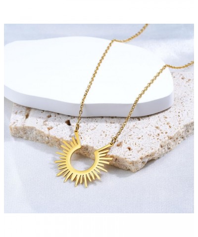 Sun Necklace for Women Gold Silver Plated Dainty Mother of Pearl Sun Charm Pendant Vintage Toggle Paperclip Chain Sun Necklac...