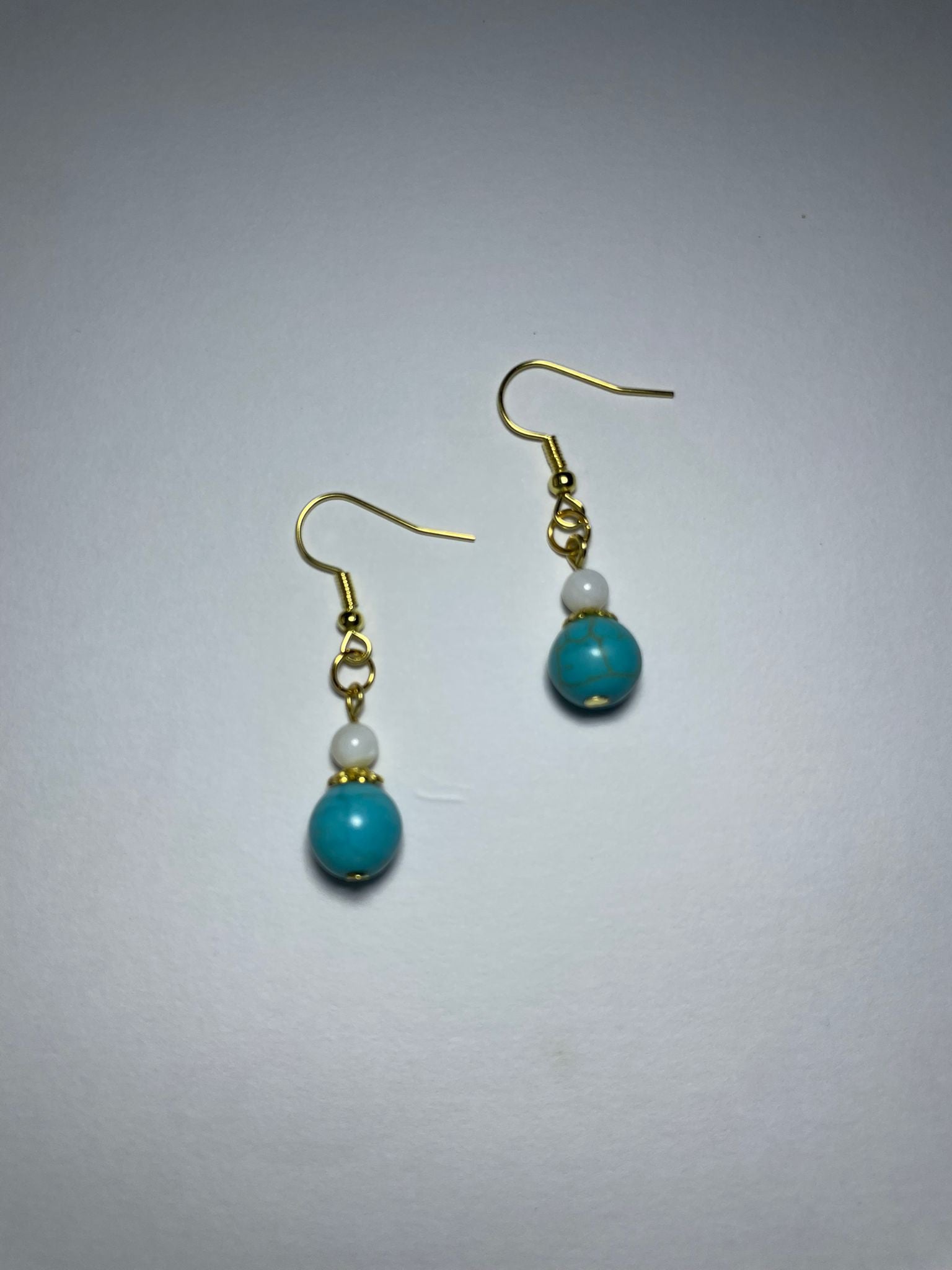 Elegant Natural Turquoise Drop Earrings(Blue+White)